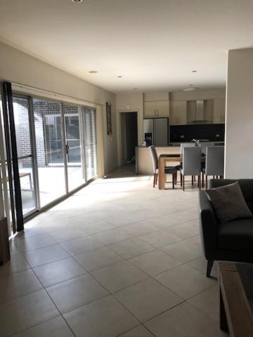 Central Executive 3Br Townhouse 50M To Dean Street Apartment Albury Exterior photo